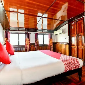 Oyo 24146 Anugraha Houseboat 6bhk Alappuzha